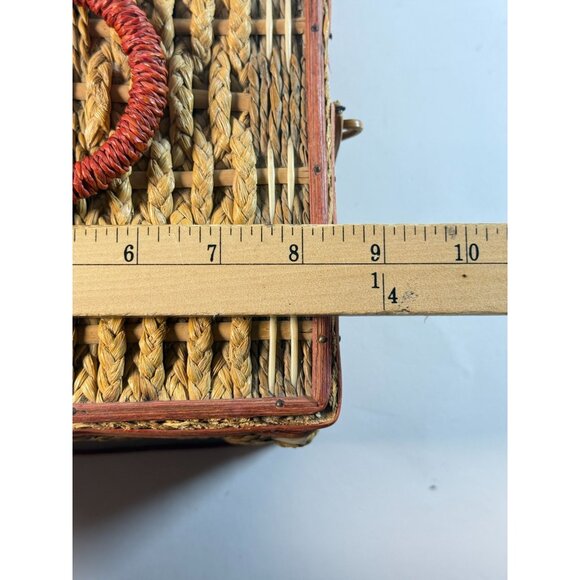 Woven Vintage Sewing Basket Pink Satin Lined Box w/ Wooden Dividers - Picture 9 of 11